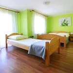 Bed & Breakfast Mona Międzywodzie