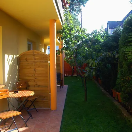 Bed & Breakfast Mona 3*