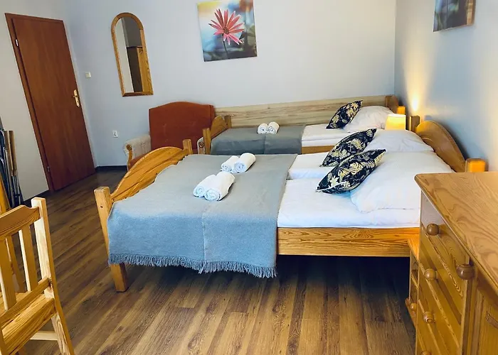 Mona Bed & Breakfast 3*