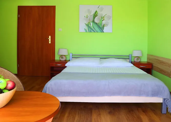 Mona Bed & Breakfast